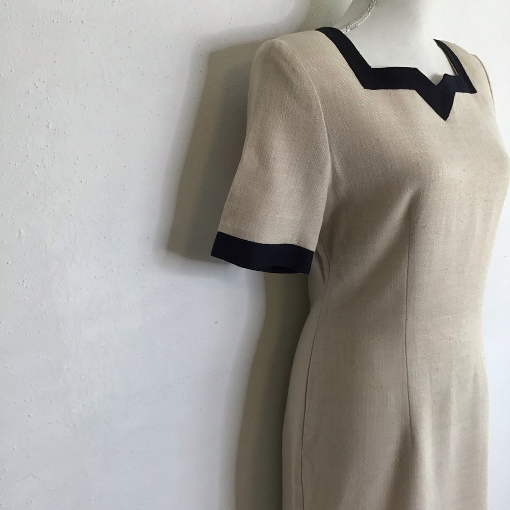 Jacqueline Ferrar Vintage Women Cream Black Trim Sheath Dress Square Neck 4 - Picture 3 of 11